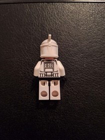 Clone Trooper Pilot (Phase 1) - Yellow Markings, Large Eyes sw0191