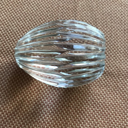 Vintage Paperweight Crystal Egg Heavy Art Glass Ribbed Easter Gift Collectible - Picture 6 of 8