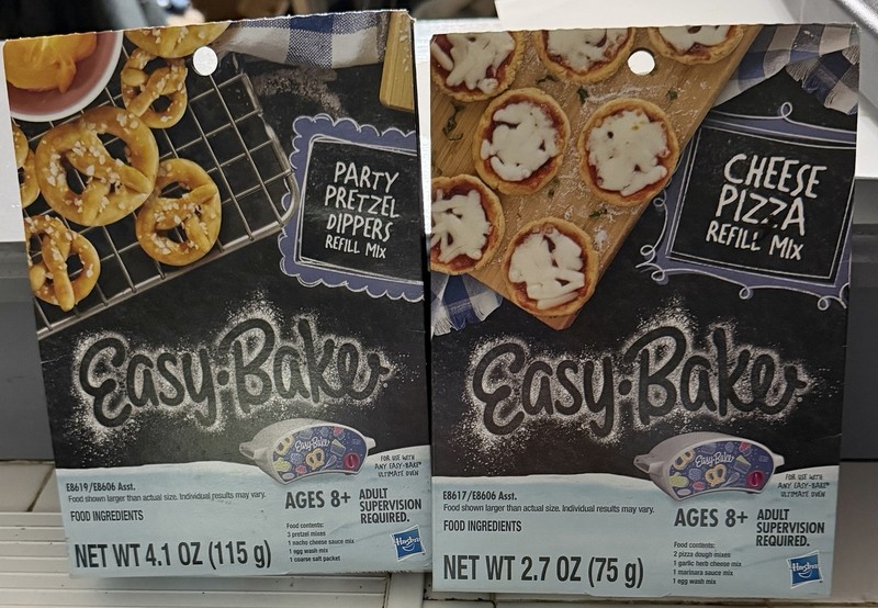 Hasbro Easy-Bake Ultimate Oven Party Pretzel Dippers And Cheese Pizza New