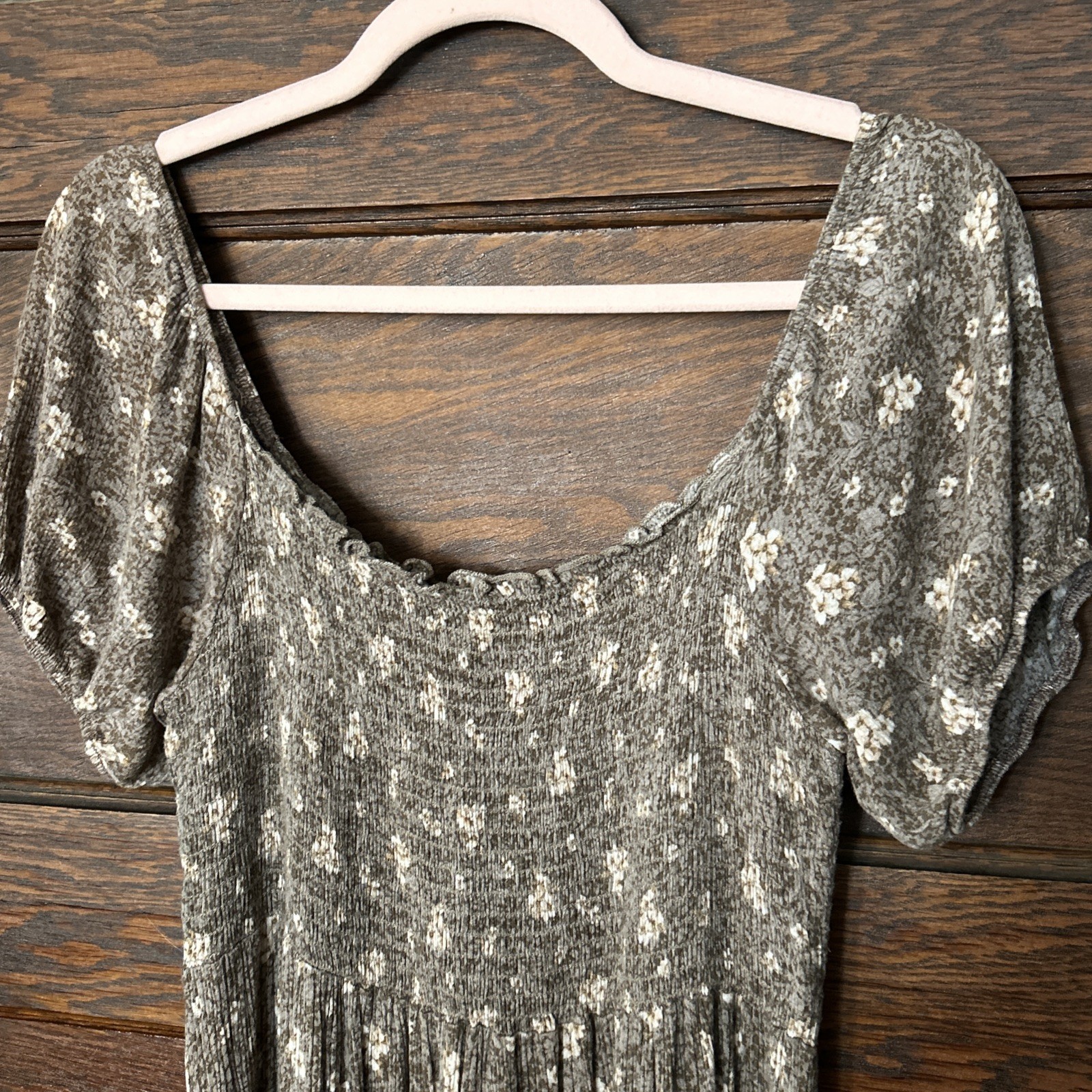 Neuflora Tan Cream Floral Dress Smocking Prairie Cottage Core Sz M Milk Maid