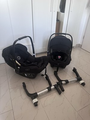 2x Bugaboo Turtle air By Nuna Babyschalen + Bugaboo Adapter