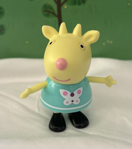 Figura de Cabra Gabrielle con una Camisa Mariposa Azul Claro Peppa Pig Friend - Imagen 3 de 7