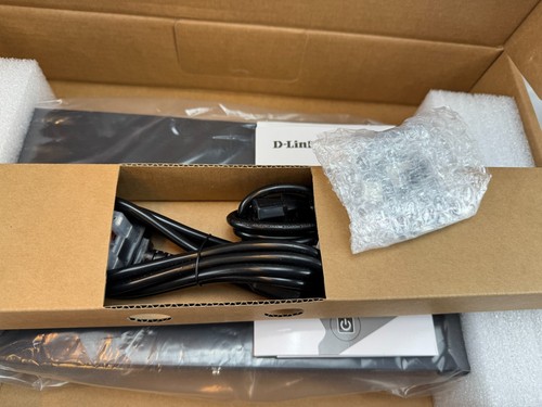 D-Link DES-1210-28P Smart Switch 24 Ports POE - Picture 7 of 8