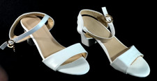 White Sandle Ballroom/Salsa Dance Shoes 34 Metric Youth Size 2.5/womwn size 4