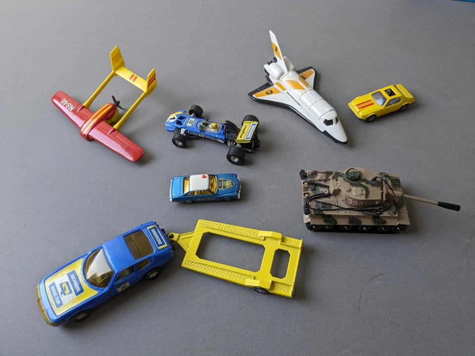 CORGI TOYS ^^^^ AUTOS ^^^^ FLUGZEUGE ^^^^ PANZER ^^^^ 8 TEILE ^^^^ SELTEN - Bild 2 von 3