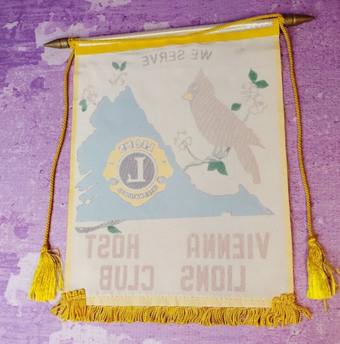 Vintage Lions Club Banner Flag Virginia Vienna Host Lions Club Red Cardinal Gold - Picture 4 of 4