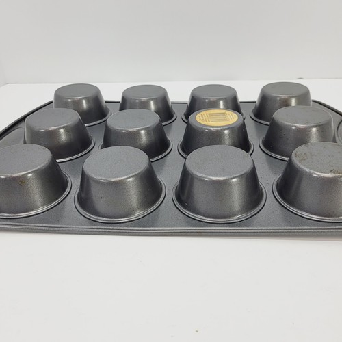Wilton 12 Hole Muffin Top Baking Pan 2201-1445 Non Stick Easy Clean Up 1.5x2.75" - Picture 13 of 13