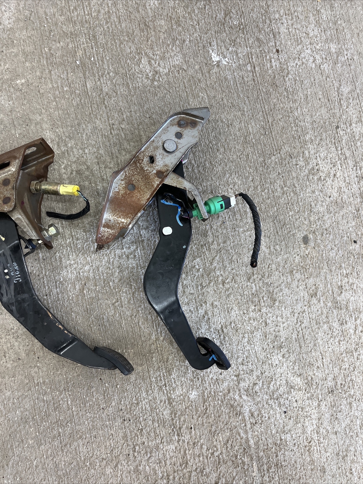 0307 Honda Accord Clutch & Brake Pedals Assembly OEM MANUAL MT 5spd