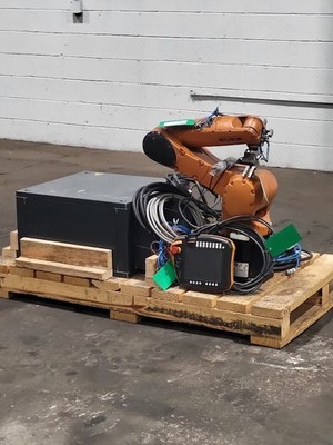 AM24675-Kuka KR 6 R900 Robots & Controls