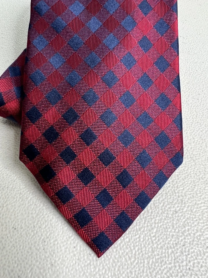 Corbata IZOD roja, azul patrón a cuadros 100 % seda nueva sin etiquetas Foto 2 de 4
