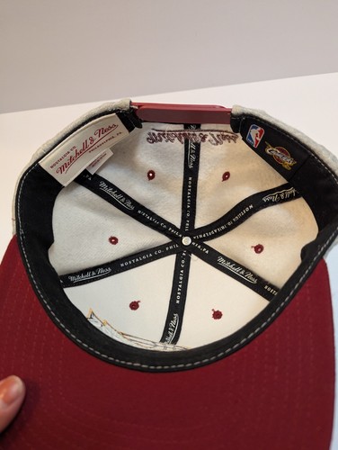 Cleveland Cavaliers Mitchell and Ness Snapback Hat NBA Basketball - Picture 6 of 10