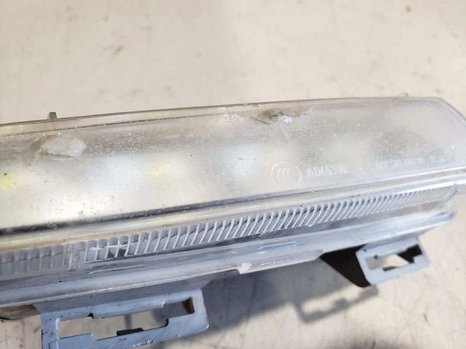 Luz de circulación diurna derecha - Smart Fortwo 2013 cupé - 10-16 OEM A4519060451 Foto 3 de 4