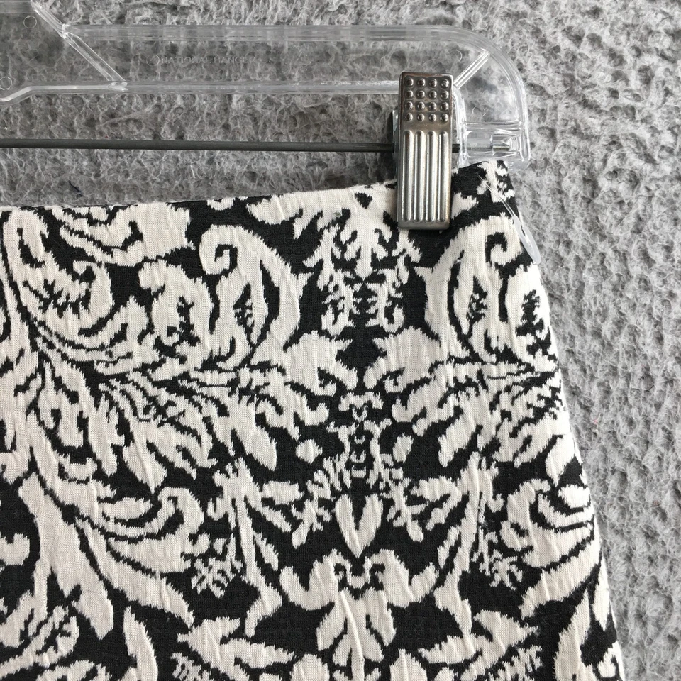 Falda recta y lápiz Mossimo para mujer XS negra blanca estampado damasco informal cremallera Foto 4 de 4