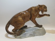 BESWICK EARLY LARGE VERSION TAWNY GLOSS FINISH 'PUMA ON ROCK' FIGURINE NO.1702