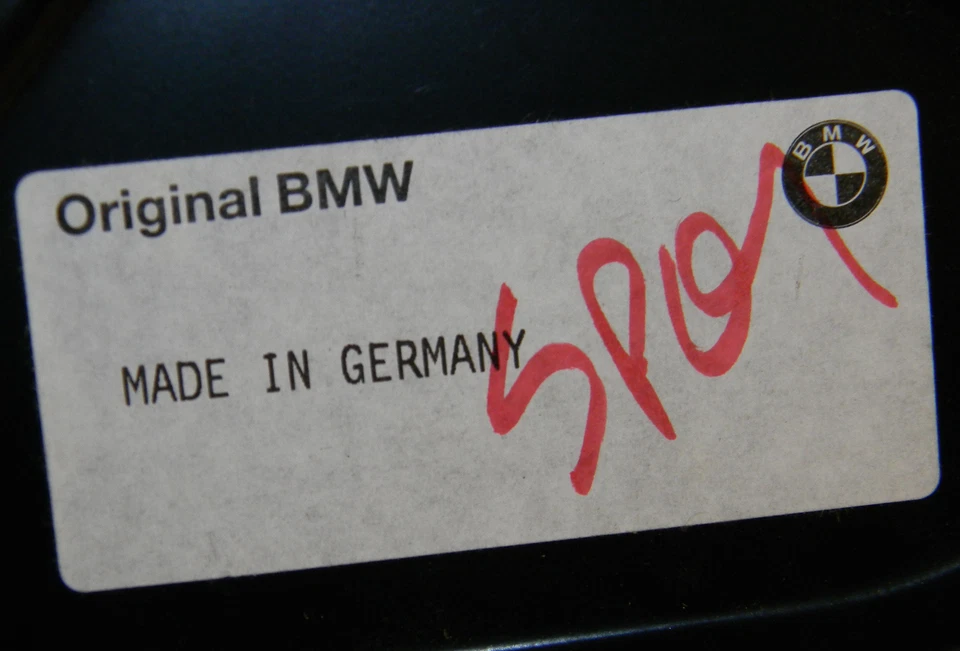 **BMW E31 840i 840Ci 850Ci 850CSi tampa plugue de bloqueio esquerda - Imagem 4 de 4