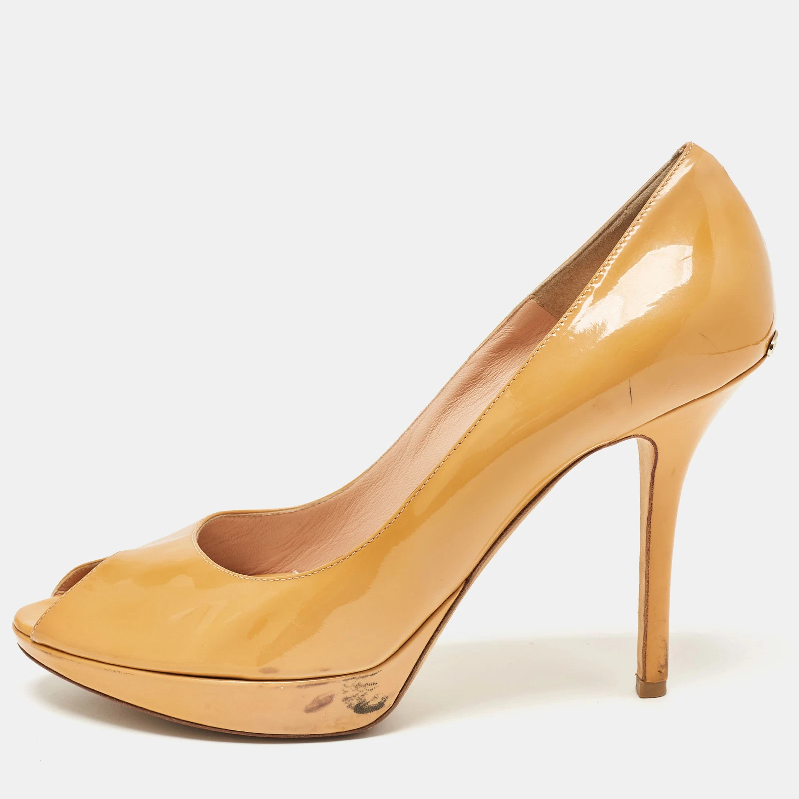 Escarpins Miss Dior en cuir verni moutarde Dior taille 41