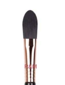 large concealer brush
