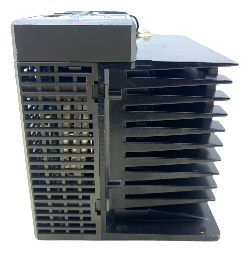 FUJI ELECTRIC FALDIC RYS102S3-VSS-ZE1 AC SERVO DRIVE 3PHASE FUJI ELECTRIC FALDIC RYS102S3-VSS-ZE1 AC SERVO DRIVE 3PHASE
