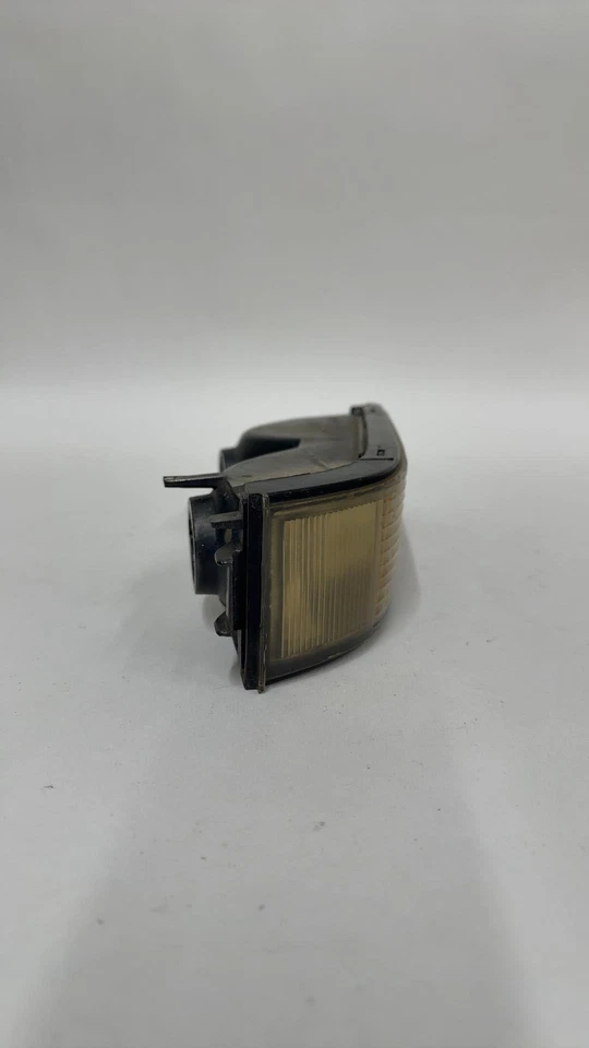 1990-93 Chevrolet 1500 picape destro lâmpada de estacionamento - sinal de volta 16506240 - Imagem 2 de 4