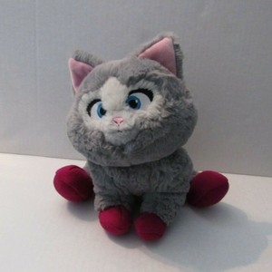 grey cat disney