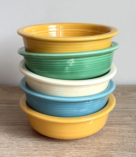 Vintage Fiesta Ware LOT of 5 Berry Bowls with Original Green 4.75" diameter