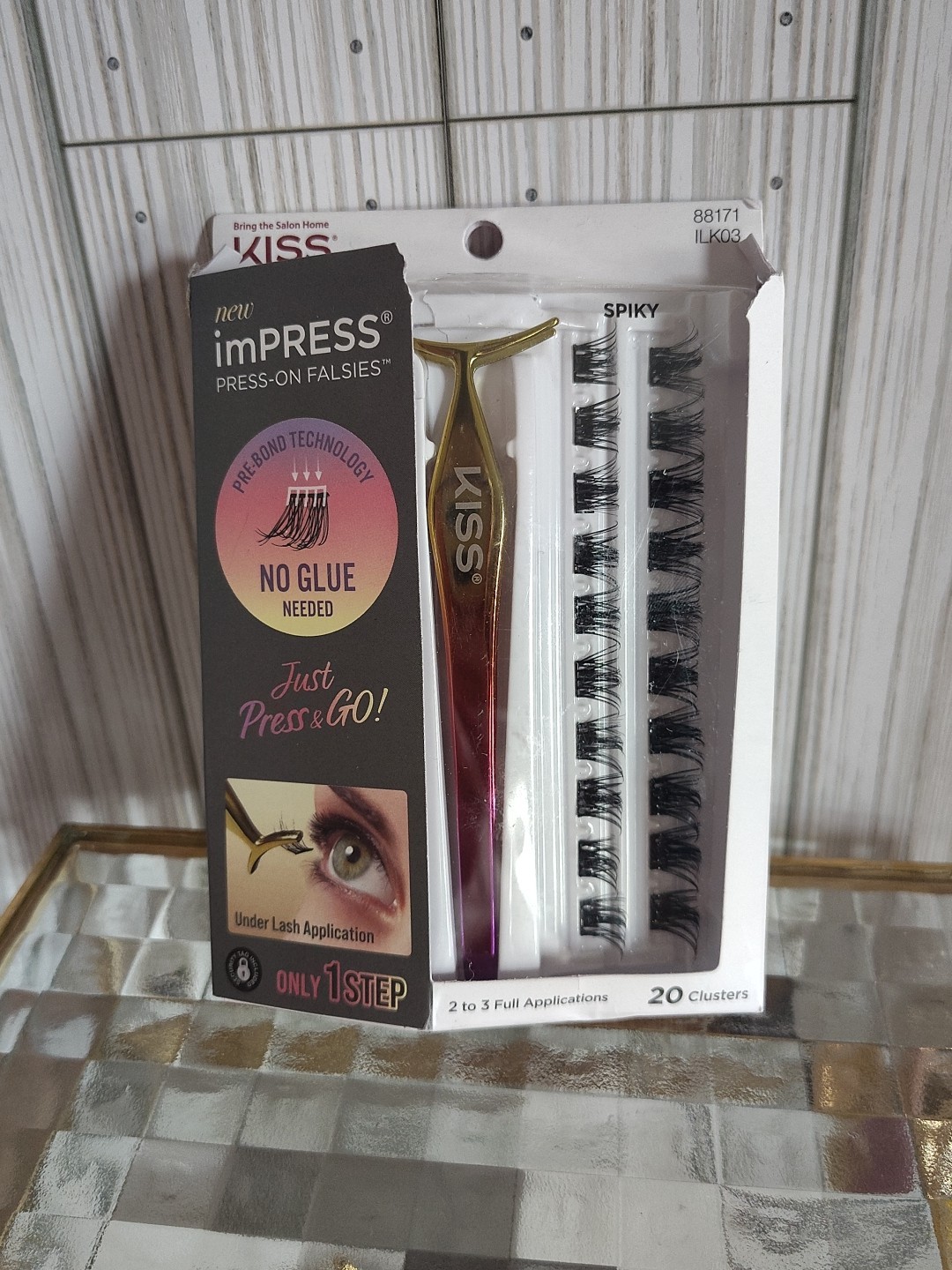 Kiss ImPress Press-on Falsies 88171 ILK03 Spiky Lash Extensions Look 20 Clusters