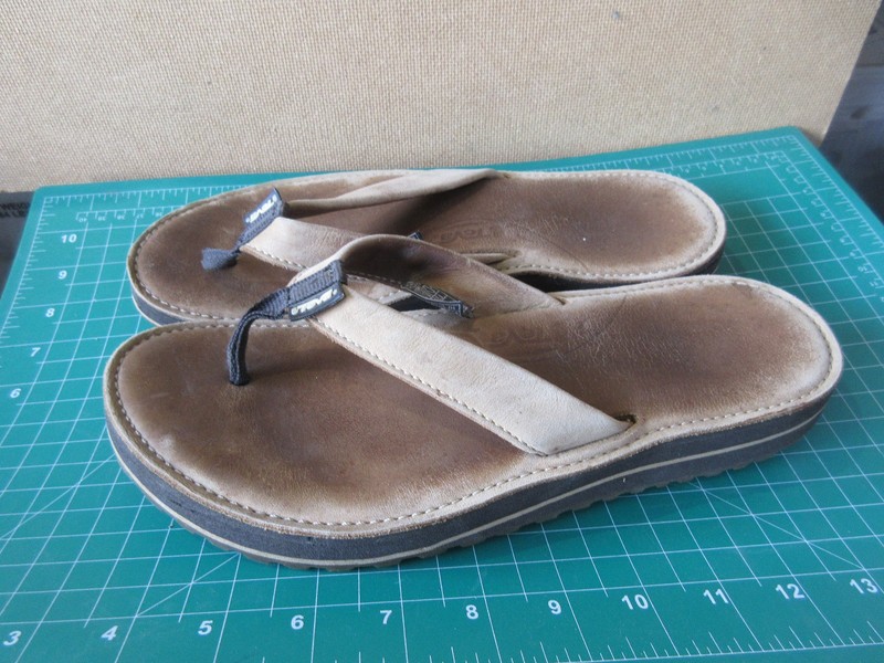 Women's TEVA leather  flip flop thong sandals, W 10, EU 41 - (P635)
