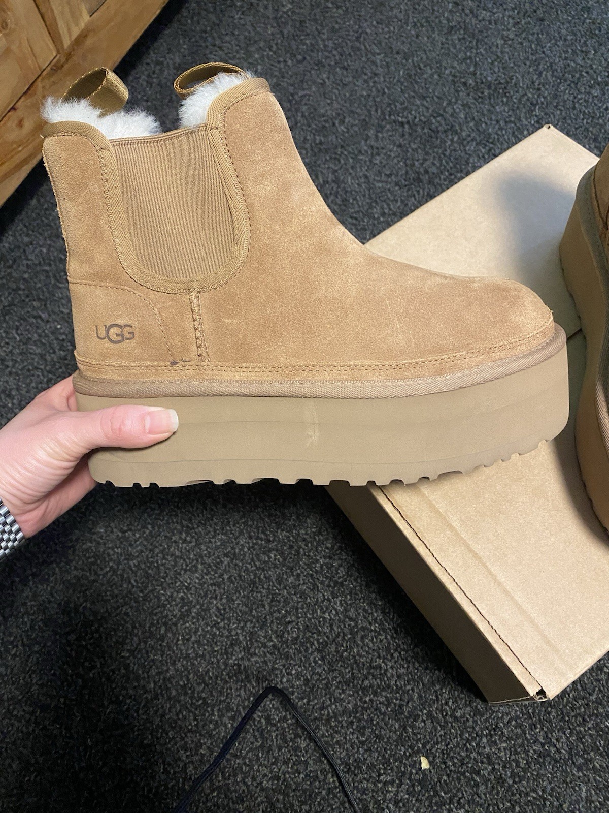 UGG Neumel Platform Chelsea Boots Uk Size 5  Sold Out Everywhere image 2