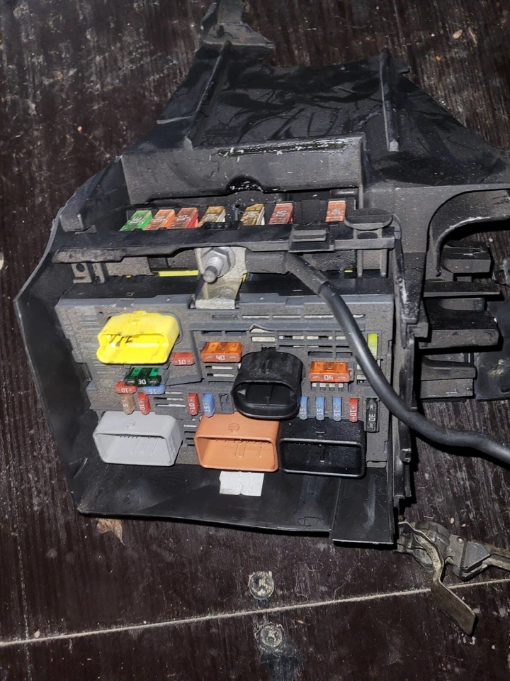 Peugeot Partner Tepee 2010 ecu - Imagen 3 de 3