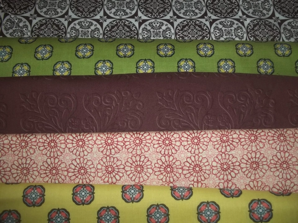 MEDALLION floral PRinted Cotton QUILT Fabric U-PICK see info 1/2 yd BTHY