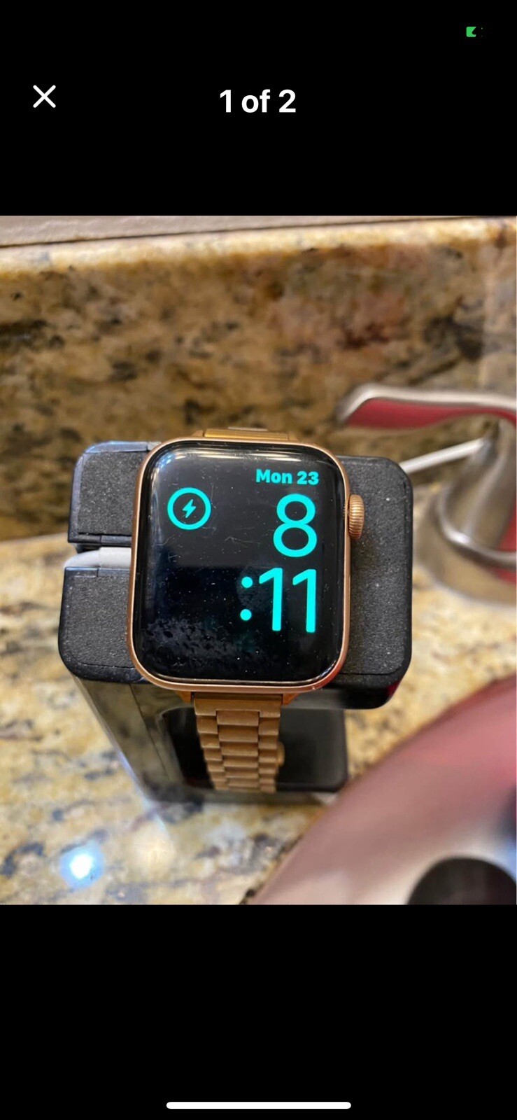 Apple Watch SE 2nd Gen GPS 40mm Smartwatch with Fitness Tracking-image