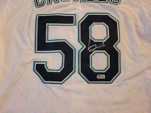 Luis Castillo signed Seattle Mariners custom stitched jersey Beckett COA BK28983 - Picture 7 of 11
