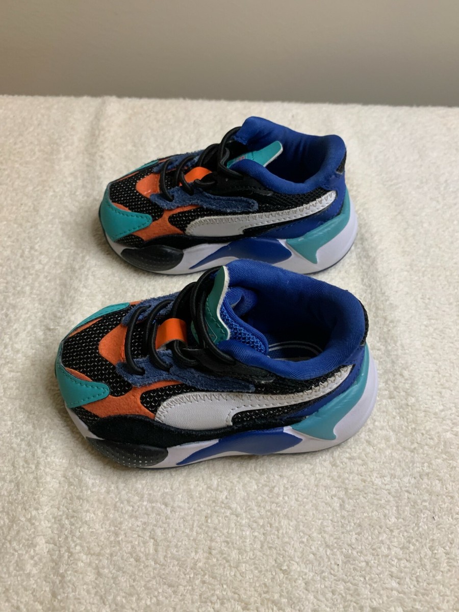 372359-11 New Toddler RS-X Puzzle AC INF Black V White URBAN