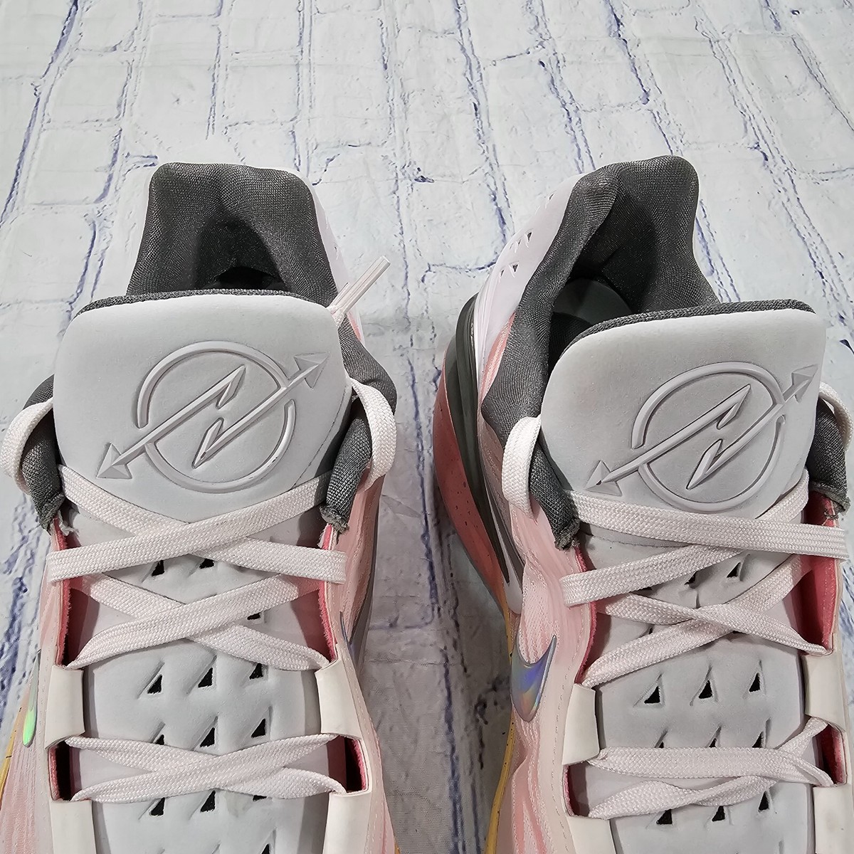 Nike MENS SIZE 17 Air Zoom GT Cut 2 Easter Pearl Pink DJ6015  display picture 1