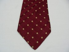 NAUTICA - GEOMETRIC PATTERNED - MADE IN USA - VINTAGE - 100% SILK NECK TIE!
