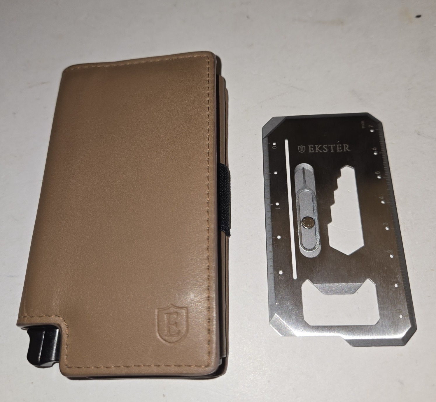 Ekster Parliament Wallet Cardholder Roma Cognac Color w/Ekster 8 in 1 Tool Card