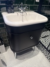 Brand New Burlington Bathroom Vanity Unit with Basin & Draw Chrome Legs & Handle