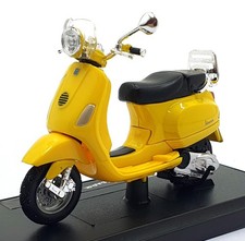 Maisto Scala 1/18 39540 - Ciclomotore Vespa LXV 2013 - Giallo