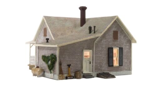 Woodland Scenics ~ N Scale ~ Built & Ready ~ Old Homestead ~ Lighted ~ BR4933 - Picture 3 of 6