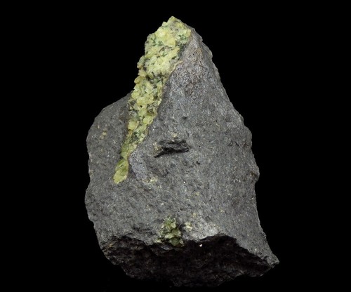 OLIVINA - FORSTERITE PERIDOT xenolite in basalto -- REP. CECO Smrčí /pj246 - Foto 9 di 15