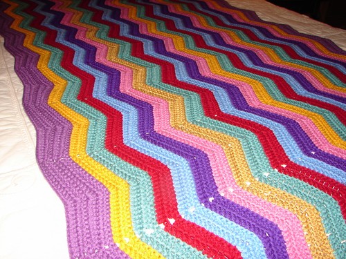 Nueva Manta Artesanal Hecha a Mano Crochet Patrón Afgano Zig Zag Colores Brillantes - Imagen 2 de 3
