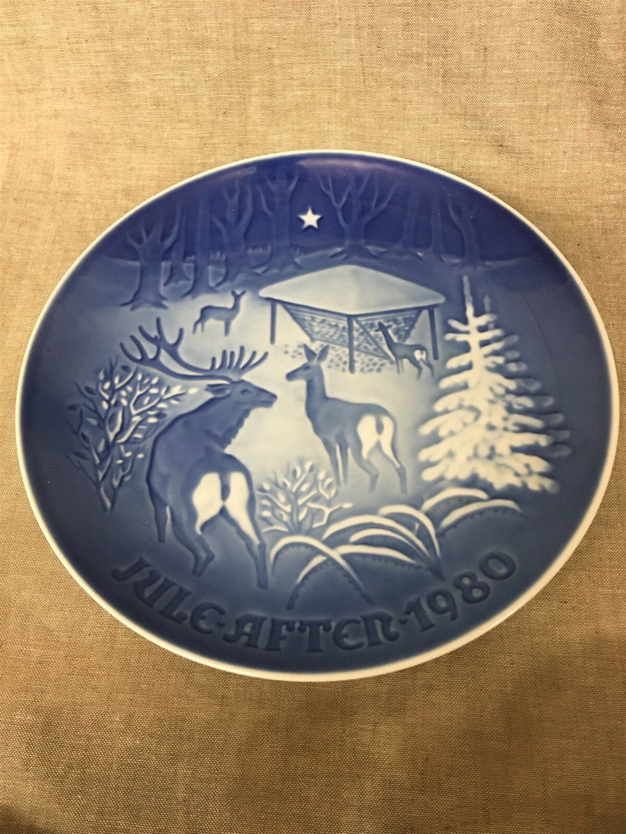 置物　デンマーク製　B ＆G 1980 B & G Copenhagen Porcelain Christmas in the Woods Blue