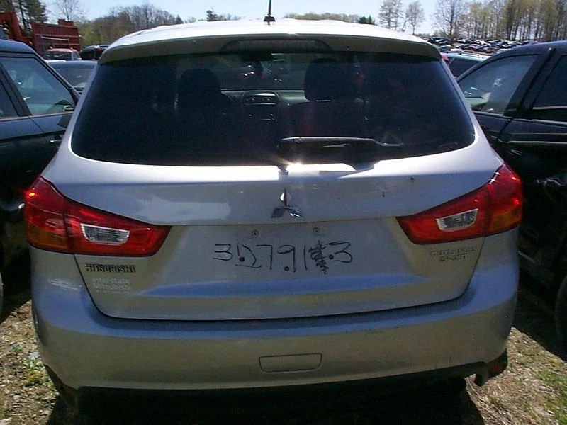 Mitsubishi RVR 2011-2020 pasajero husillo delantero derecho nudillo OEM Foto 4 de 4