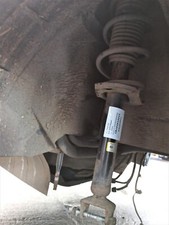 Infiniti Q70 2013-2019 Stoßdämpfer hinten 56210-4MD1