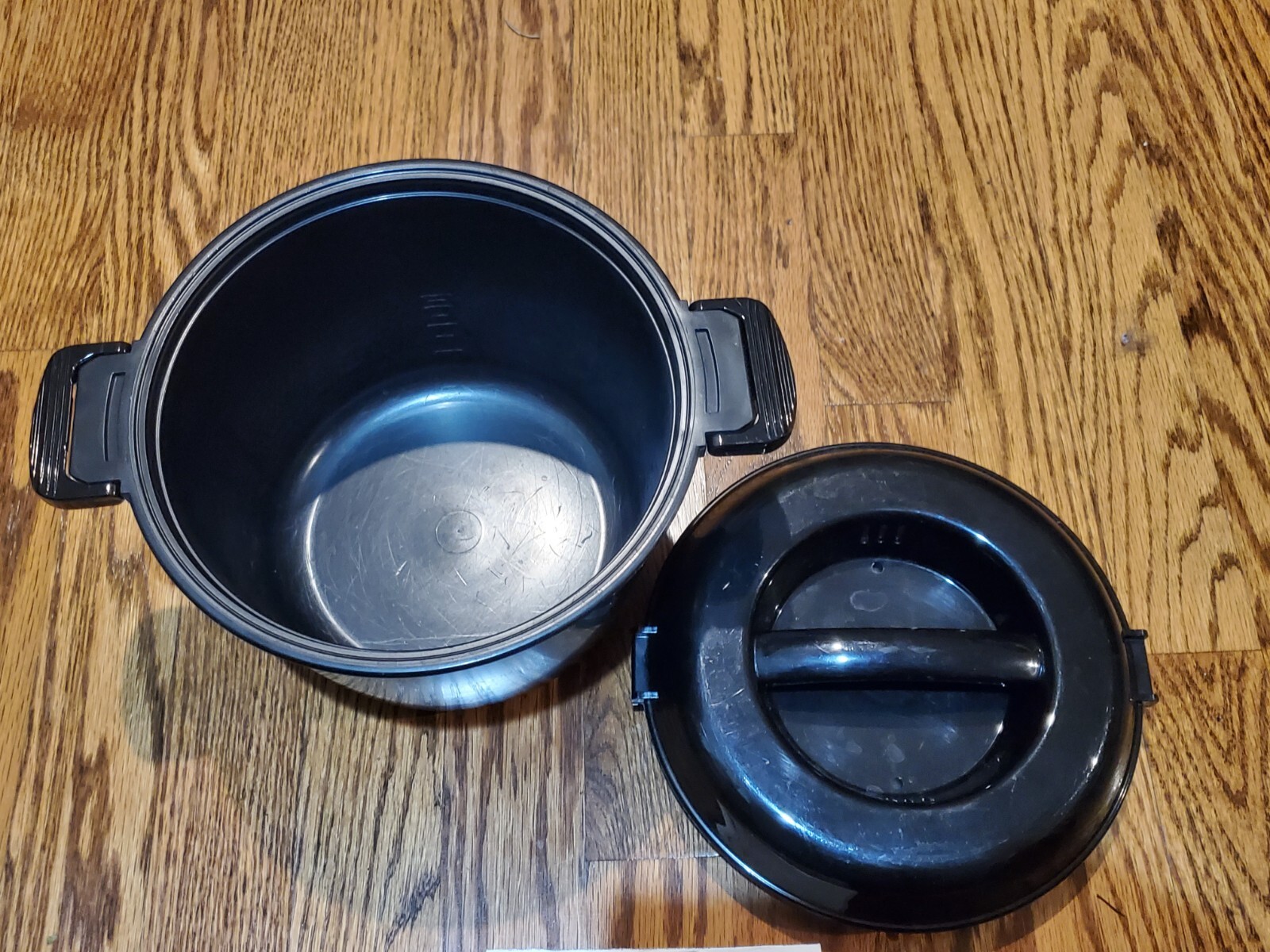 Pampered Chef Rice Cooker Plus Microwave 3 Qt. Used Condition in box