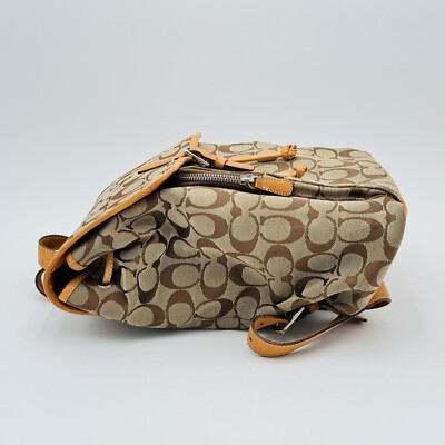 Vintage COACH Classic Signature Logo Vachetta Tan Buckle Backpack Bag 6080 Y2K COACH Classic Signature Khaki Vachetta Tan Buckle Backpack  main image 2