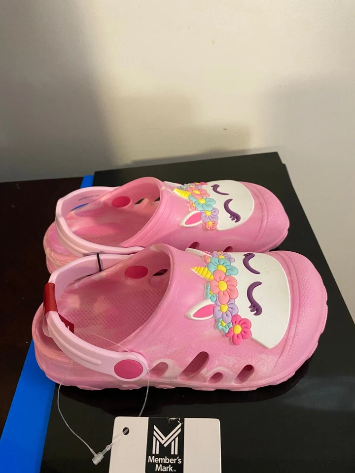 NUEVAS SANDALIAS ZUECO MARCA MIEMBRO TALLA 10 NIÑA PEQUEÑA Foto 3 de 4