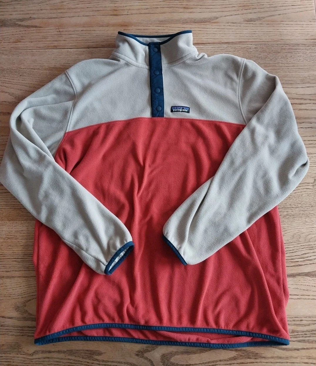patagonia micro d snap t fleece pullover beige red navy sweater