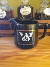Vintage Black Whisky Wasserkrug MwSt 69 Scotch Whisky "VERY RARE SHAPE"
