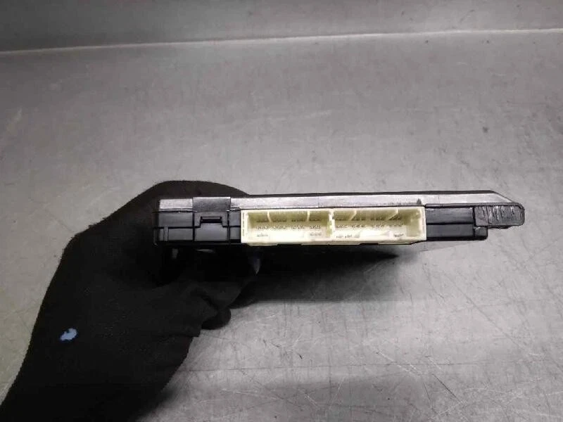 892210D870 modulo elettronico per TOYOTA YARIS ( P13 ) 1.5 HYBRID 2010 4848520 - Immagine 4 di 4